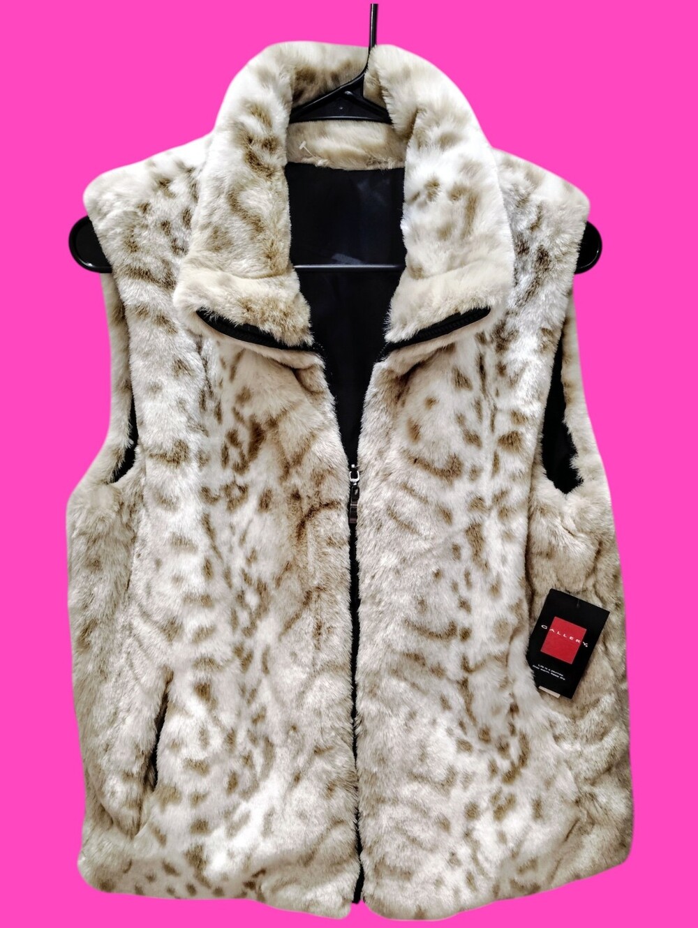 🤍*Leopard Snow-Print *GALLERY* Super Soft Faux Fur Vest🤍
